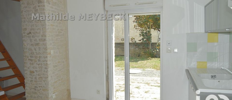 Village house 4 rooms of 72 m² in Aiffres (79230)