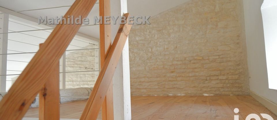 Village house 4 rooms of 72 m² in Aiffres (79230)