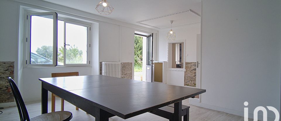 Appartement 6 pièces de 155 m² à Saint-Julien-de-Concelles (44450)