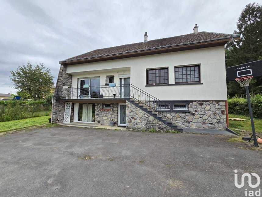 Maison 8 pièces de 193 m² à Vrigne-aux-Bois (08330)