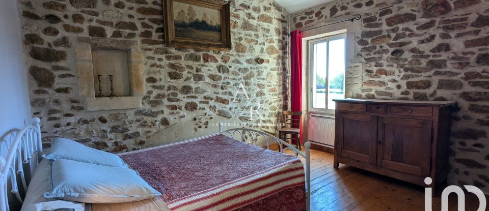 Mas 7 rooms of 195 m² in Saint-Martin-de-Crau (13310)