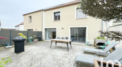 Maison 6 pièces de 195 m² à Guérard (77580)