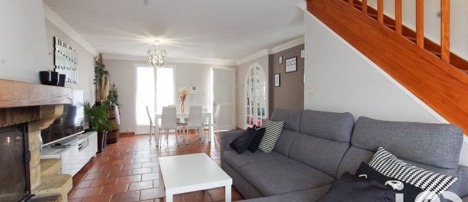 Maison 4 pièces de 82 m² à Vernouillet (78540)