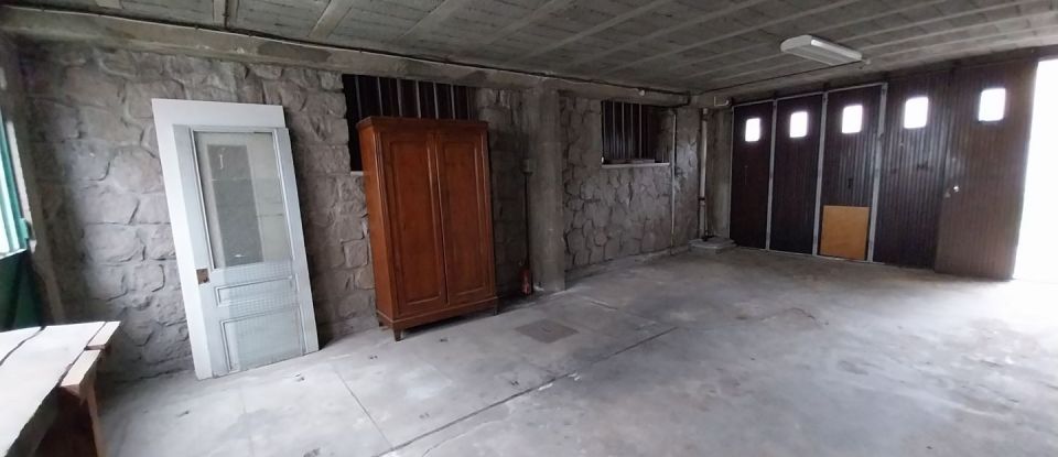 House 8 rooms of 126 m² in Saint-Étienne (42000)