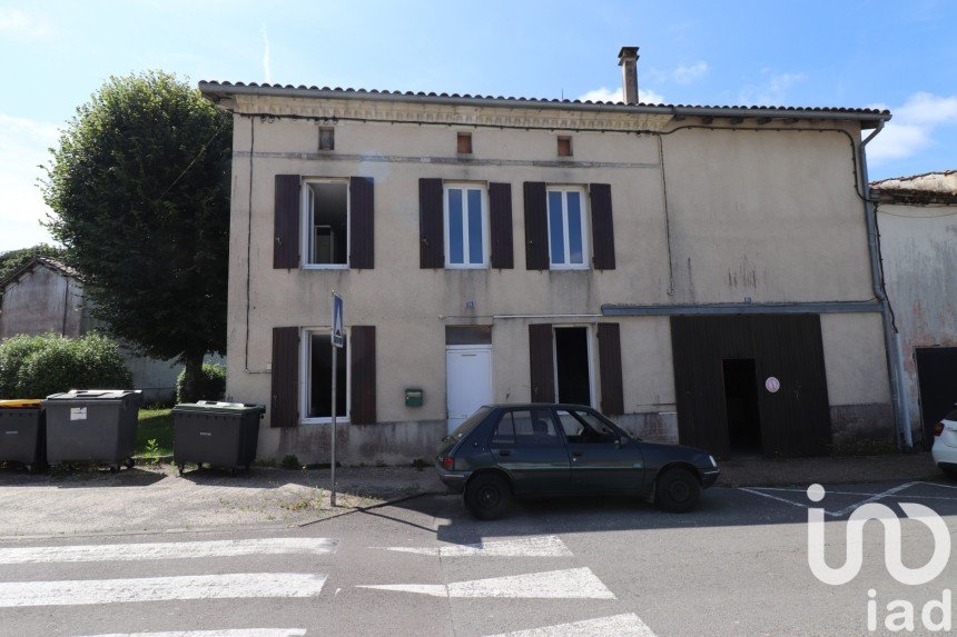 Building in Chevanceaux (17210) of 155 m²