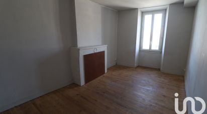 Immeuble de 155 m² à Chevanceaux (17210)