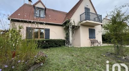 House 8 rooms of 167 m² in Sainte-Gemme-Moronval (28500)