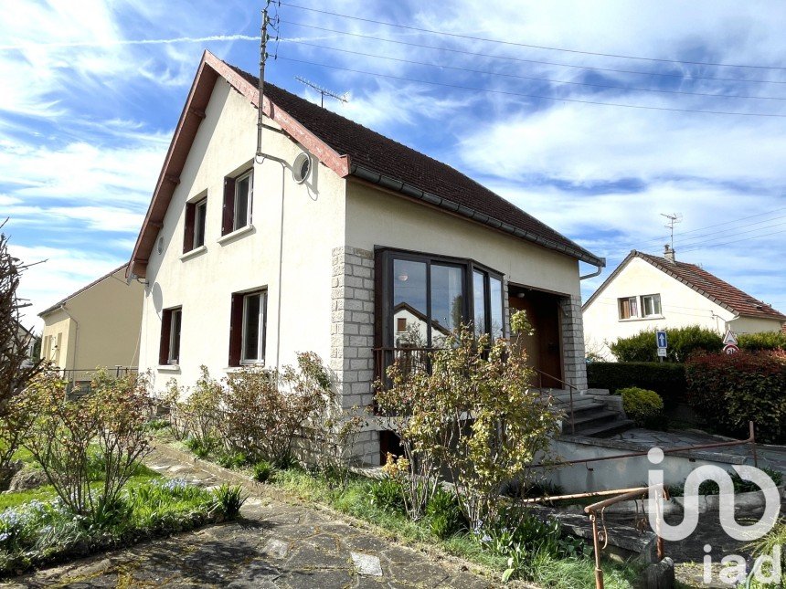 Maison 7 pièces de 122 m² à La Chapelle-Saint-Luc (10600)