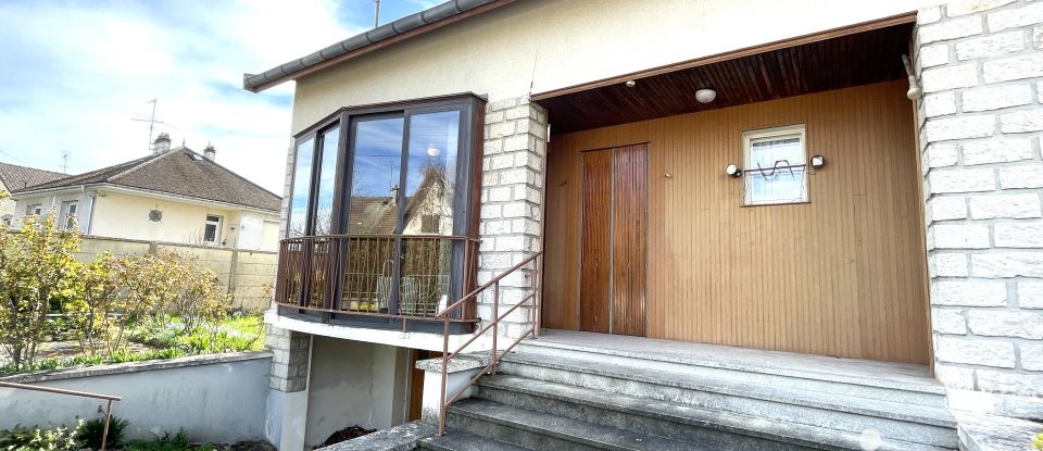 Maison 7 pièces de 122 m² à La Chapelle-Saint-Luc (10600)