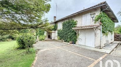 Maison 8 pièces de 310 m² à Layrac (47390)