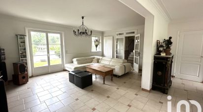 House 8 rooms of 200 m² in Pierrefonds (60350)