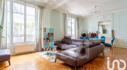 Appartement 5 pièces de 102 m² à Paris (75016)