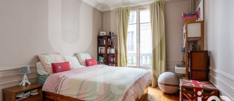 Appartement 5 pièces de 102 m² à Paris (75016)