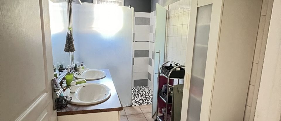 Maison 4 pièces de 89 m² à Laroque (34190)