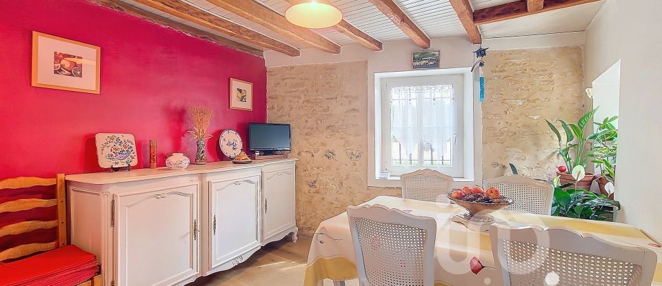 Maison de campagne 5 pièces de 125 m² à Villiers-le-Mahieu (78770)