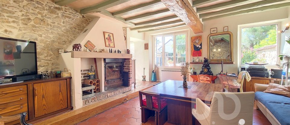 Maison de campagne 5 pièces de 125 m² à Villiers-le-Mahieu (78770)