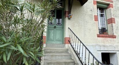 Village house 6 rooms of 125 m² in Chinon (37500)