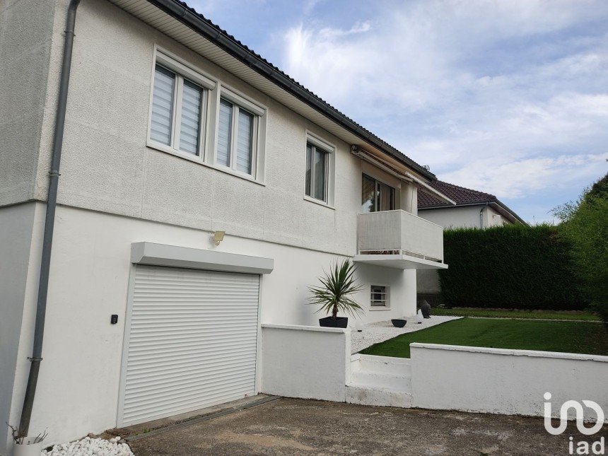 House 5 rooms of 112 m² in Soucy (89100)