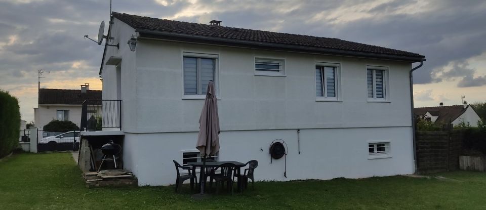 Maison 5 pièces de 112 m² à Soucy (89100)