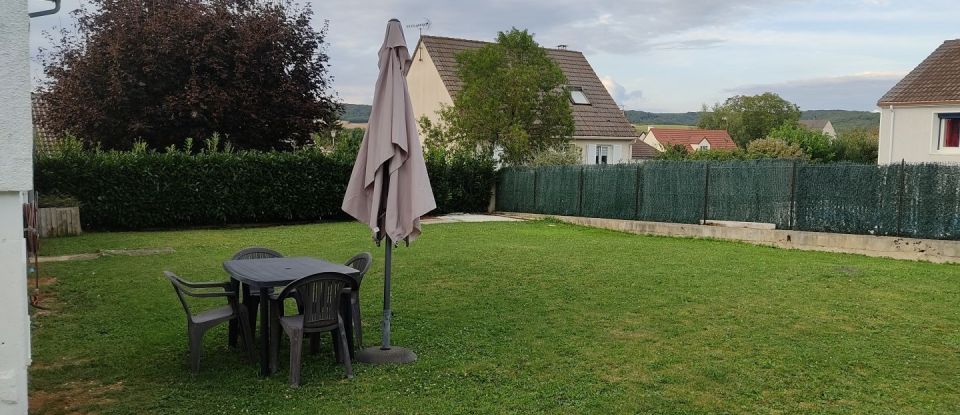 Maison 5 pièces de 112 m² à Soucy (89100)