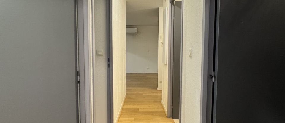 Apartment 3 rooms of 62 m² in Cenon (33150)