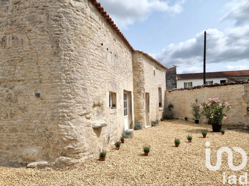 Maison de village 2 pièces de 35 m² à Mérignac (16200)