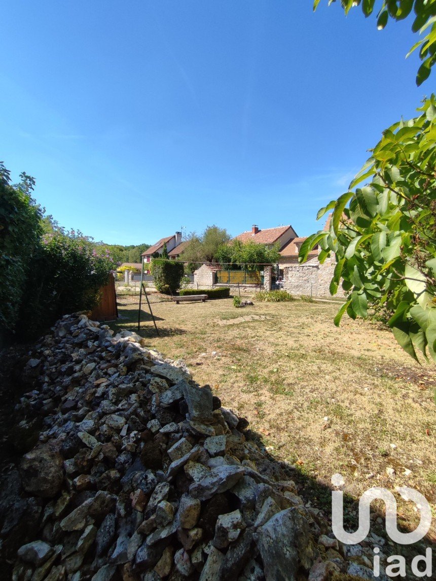 Terrain de 255 m² à Villiers-le-Mahieu (78770)