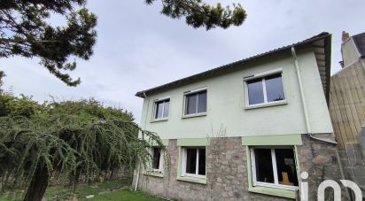 House 8 rooms of 96 m² in Guéret (23000)