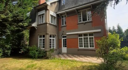 Maison 9 pièces de 181 m² à Maubeuge (59600)