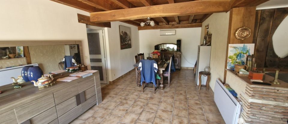 Longere 4 rooms of 140 m² in Saint-Pierre-d'Eyraud (24130)