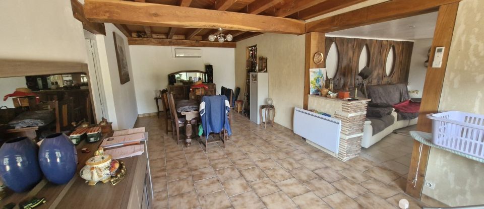 Longere 4 rooms of 140 m² in Saint-Pierre-d'Eyraud (24130)