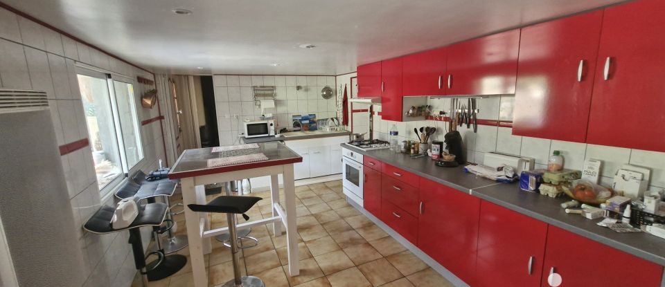 Longere 4 rooms of 140 m² in Saint-Pierre-d'Eyraud (24130)