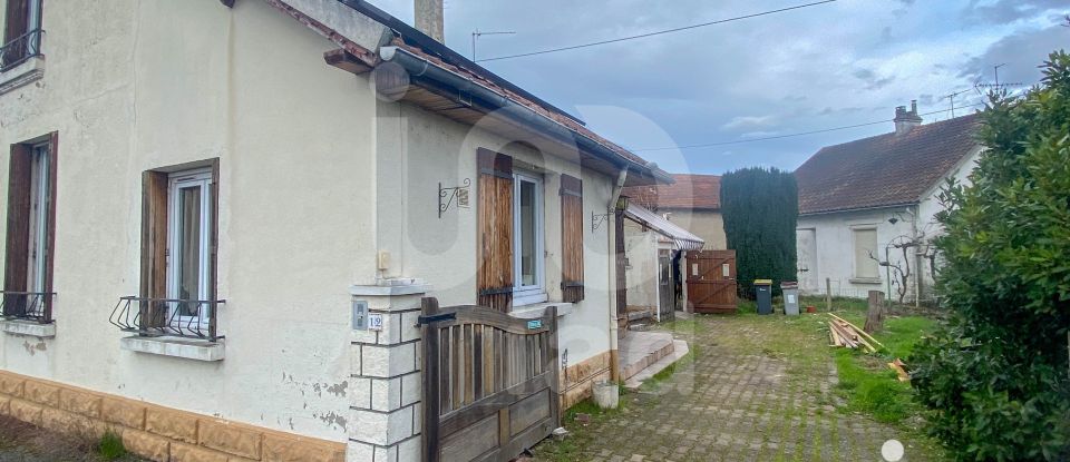 Maison 4 pièces de 66 m² à Montluçon (03100)