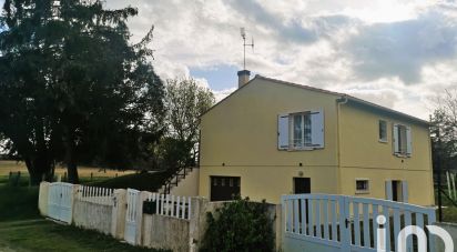 Maison 6 pièces de 119 m² à Varzay (17460)