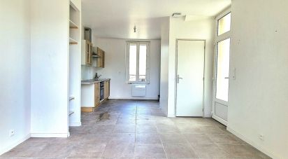 Traditional house 2 rooms of 45 m² in Pars-lès-Romilly (10100)