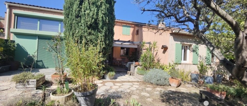 Maison 7 pièces de 158 m² à Pierrefeu-du-Var (83390)