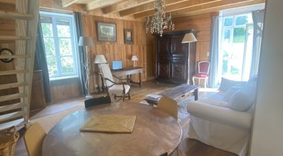 Traditional house 4 rooms of 134 m² in Laval-Roquecezière (12380)