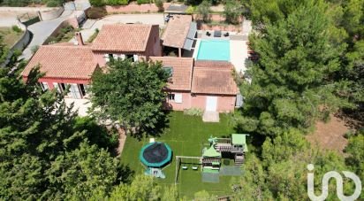 Maison traditionnelle 6 pièces de 195 m² à Châteauneuf-le-Rouge (13790)