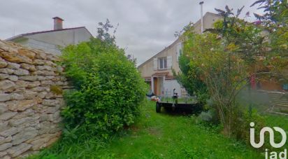 Duplex 4 rooms of 94 m² in Cesson (77240)