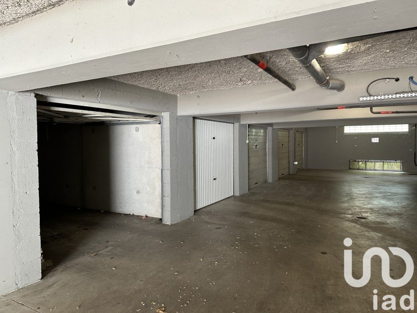 Parking/garage/box de 16 m² à Saint-Herblain (44800)