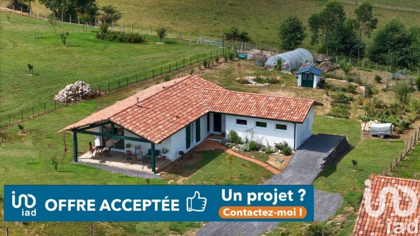 Maison 3 pièces de 78 m² à Guiche (64520)