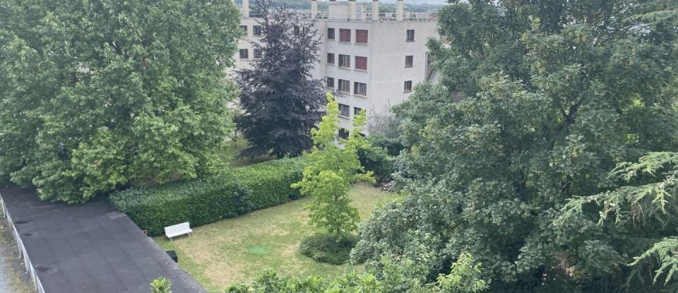 Apartment 3 rooms of 76 m² in Saint-Maur-des-Fossés (94210)