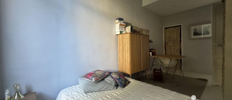 Apartment 3 rooms of 90 m² in Marseille (13006)