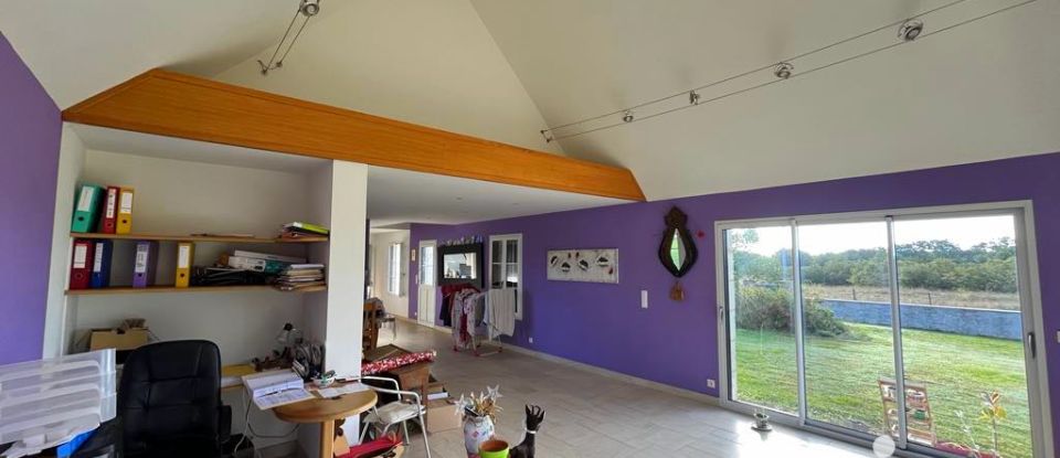 Country house 4 rooms of 164 m² in Mérigny (36220)