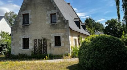 Maison traditionnelle 11 pièces de 210 m² à Saint-Cyr-sur-Loire (37540)