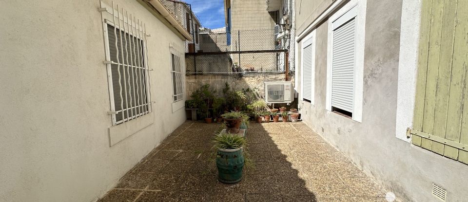 Apartment 2 rooms of 26 m² in Marseille (13008)