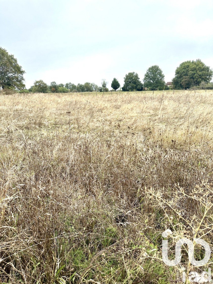 Land of 1,130 m² in Peyrignac (24210)