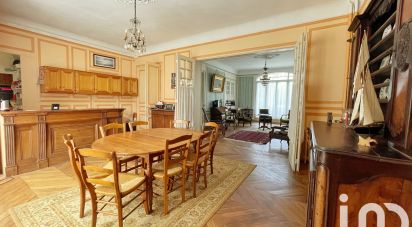 Maison traditionnelle 10 pièces de 310 m² à Compiègne (60200)