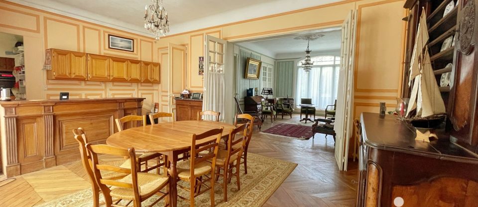 Traditional house 10 rooms of 310 m² in Compiègne (60200)