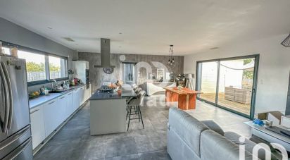 Maison traditionnelle 6 pièces de 140 m² à Listrac-Médoc (33480)